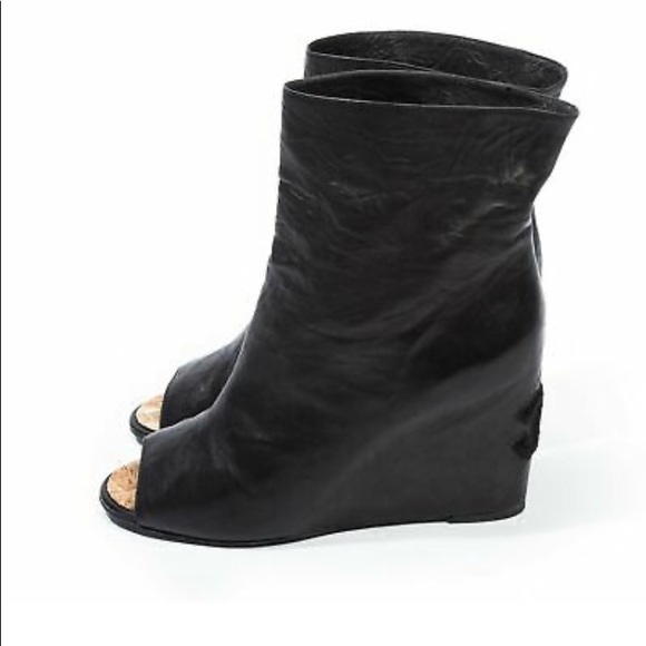 Authentic Chanel Wedges - Picture 5 of 8